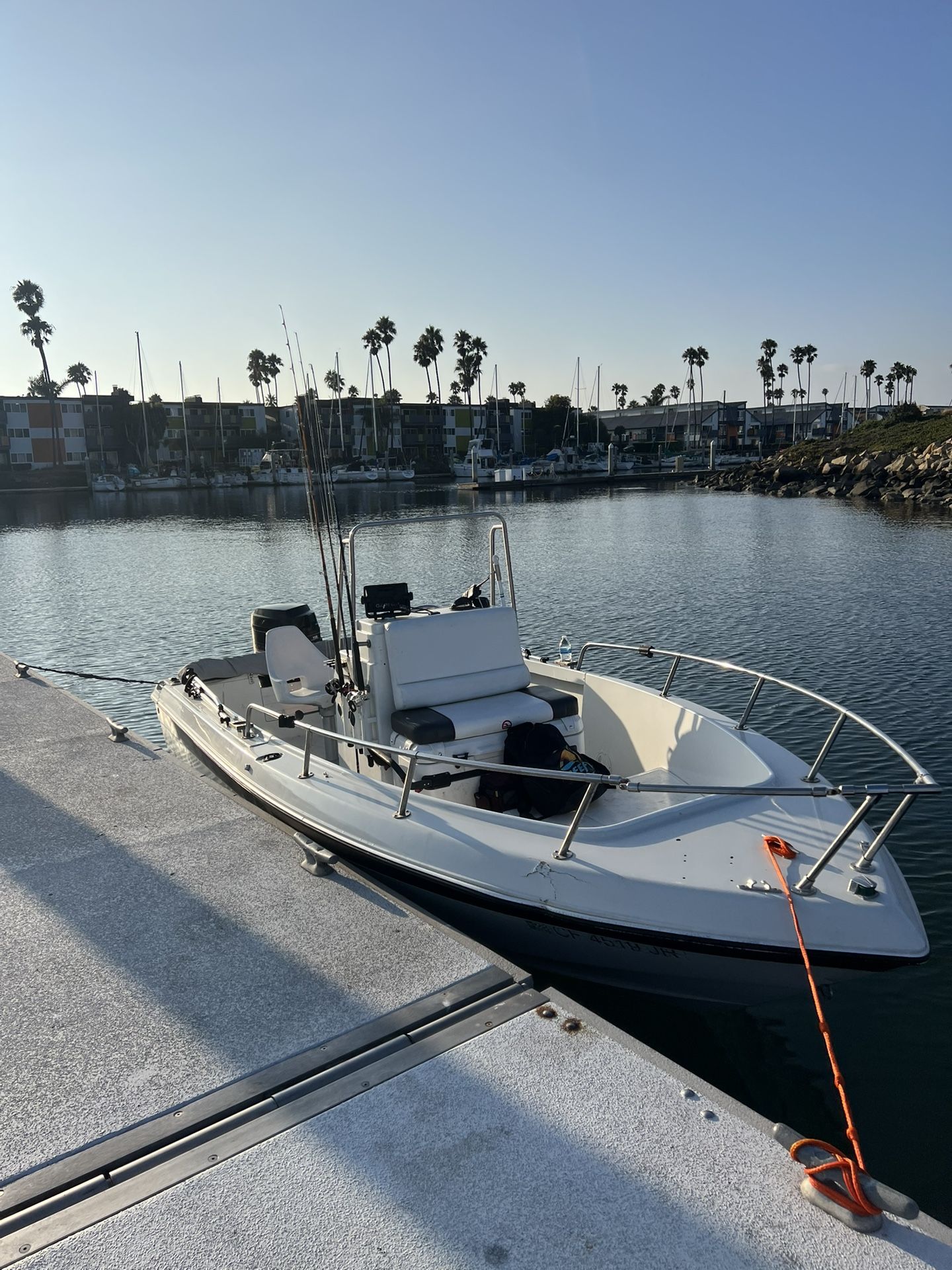 Fishing boat — Center console 