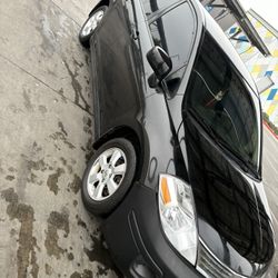 2007 Nissan Versa Hatchback 