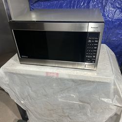 This Is A Good Microwave 