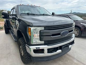 2017 ford F350 needs roof paint runs great for parts or repair