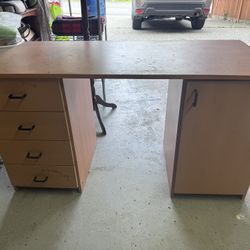 Table/Desk