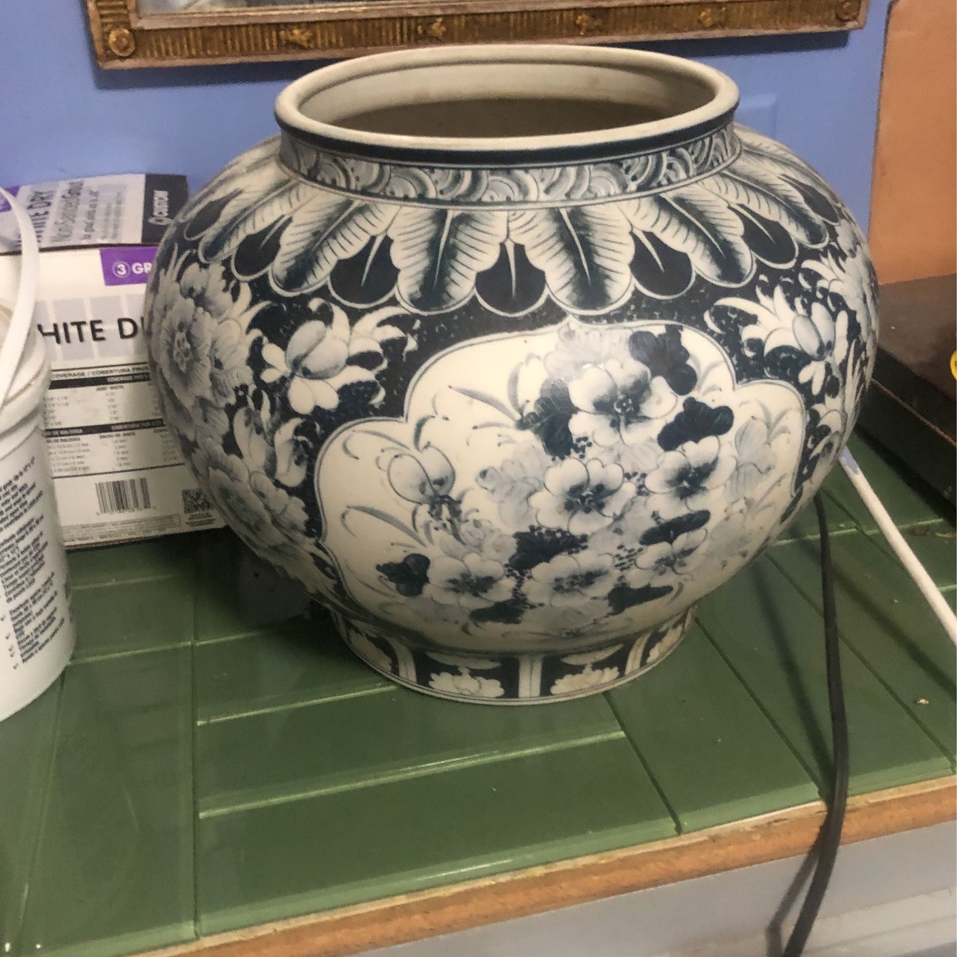 Large Pot Vase