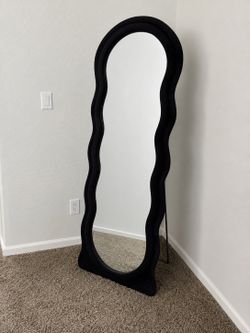 Wavy Full-Length Floor Mirror – Used