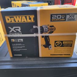 Dewalt 20 Volt hammer Drill 