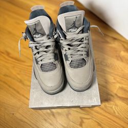 Retro 4 … Worn Once.. Still New.. Size 9
