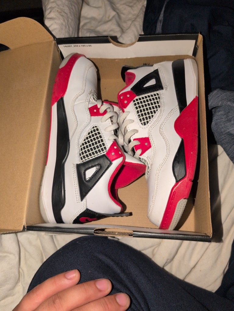 Retro Jordan 4 Fire Red GS 3Y