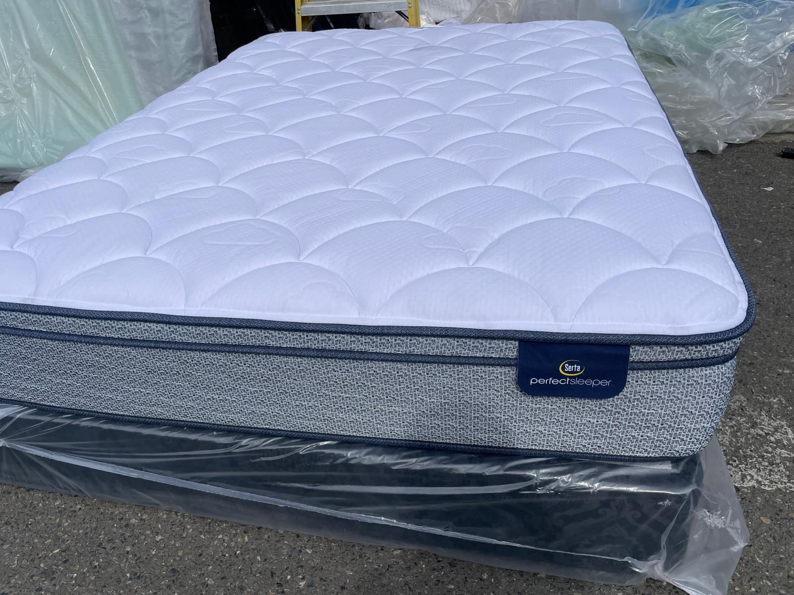 Queen Size Mattress And Box