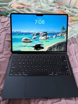 MacBook Air M4 (13 in, 2025) used