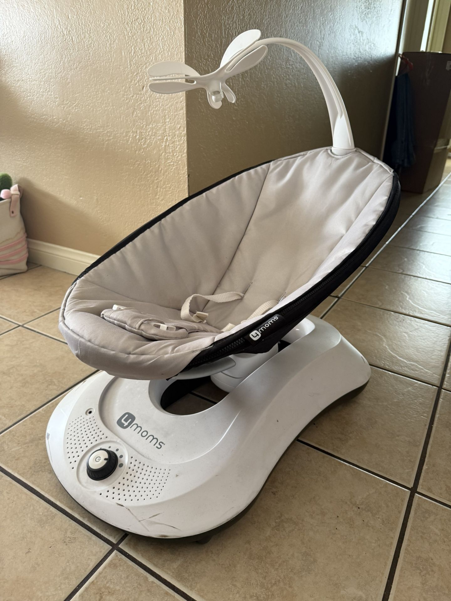 4Moms Electric Swing  