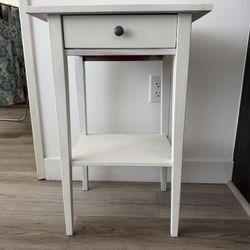 Night Stand/End Table