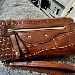 Brown Wallet  Good Condition   Smoke Free Home 