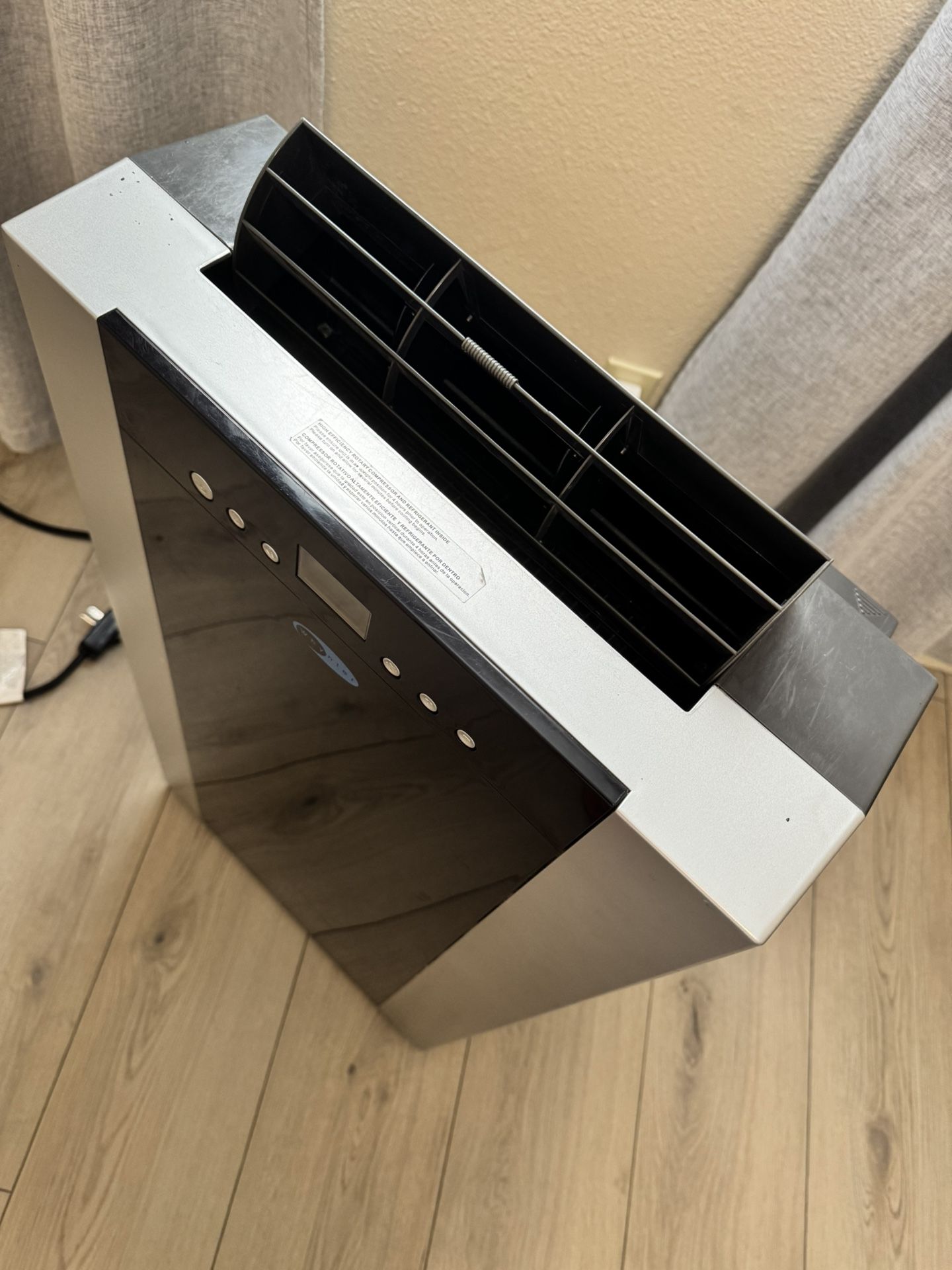 Portable AC ,Heater & Dehumidifier