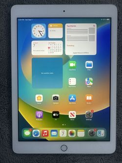 Apple iPad 5th Tablet 9.7 inch 128GB