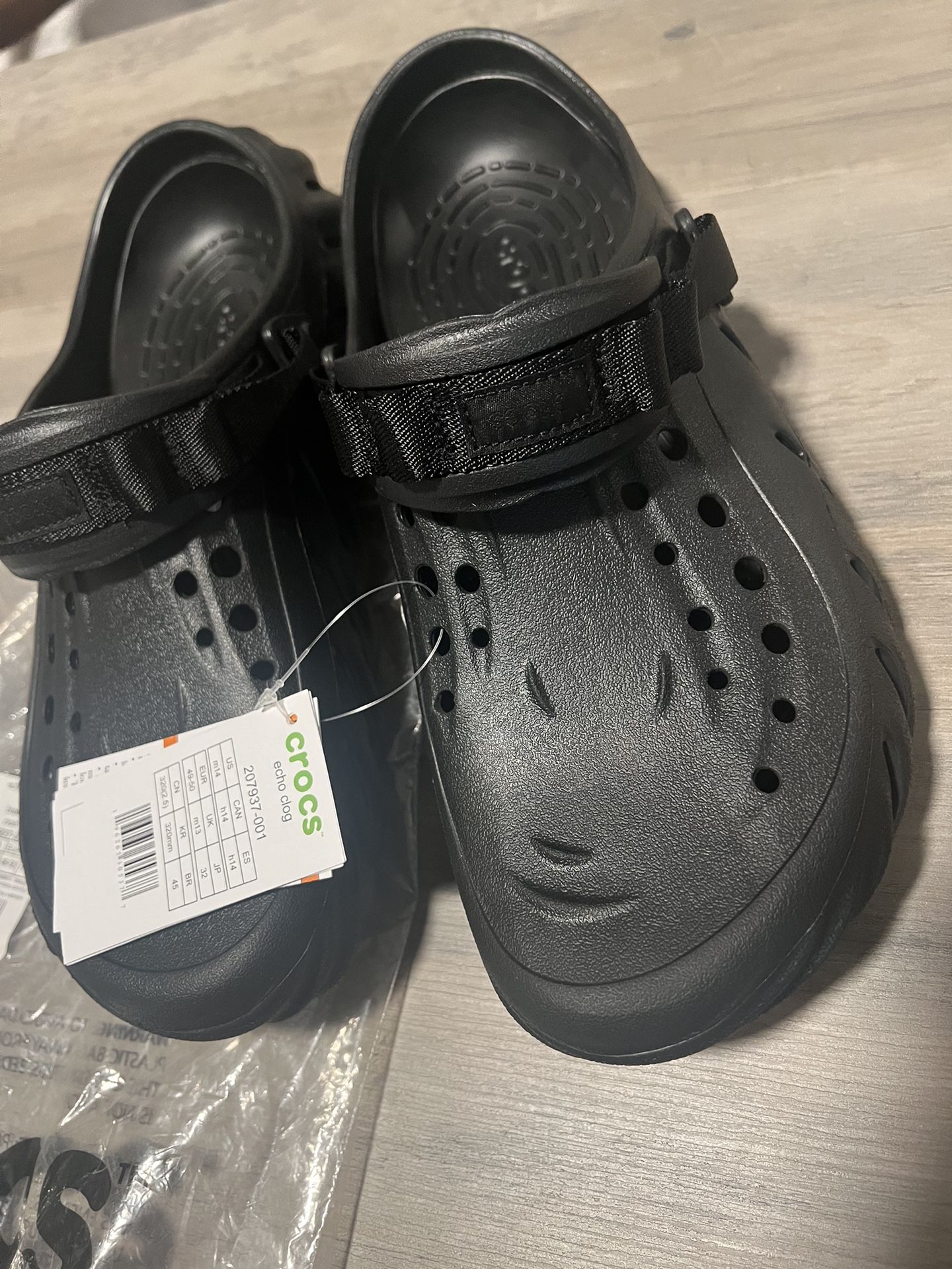 Crocs Echo