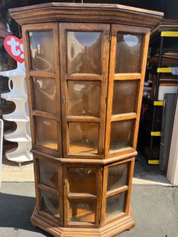 Curio cabinet