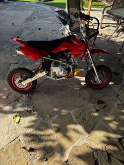 Pit bike