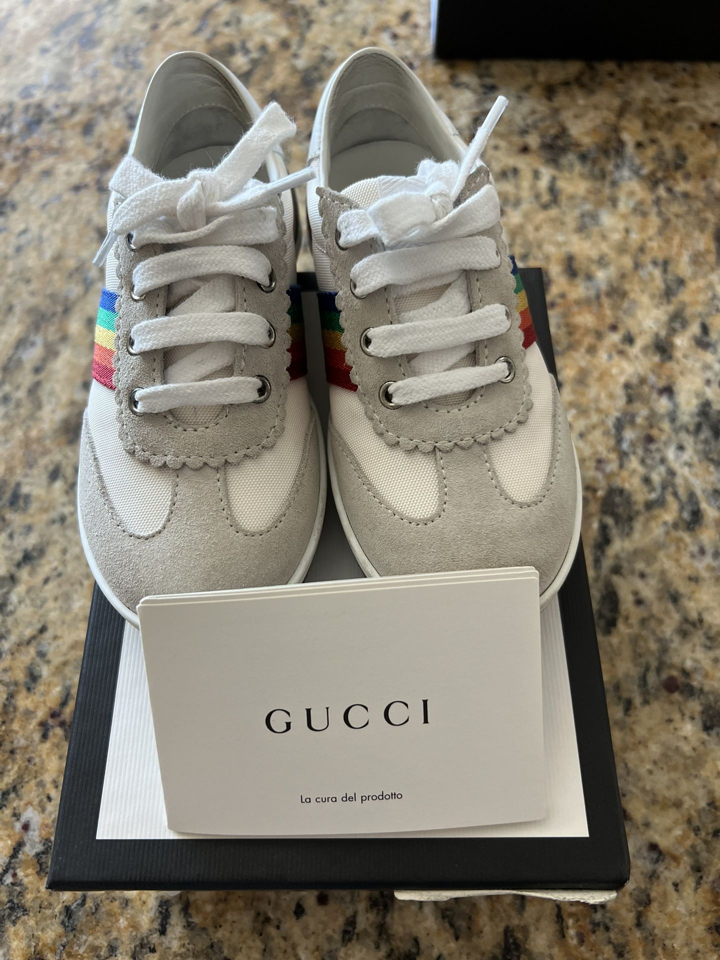 Gucci Shoes “kids 26”