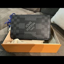 Louis Vuitton Damier Graphite 3D Studio Messenger