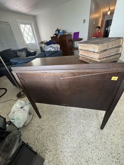 Sideboard Antique