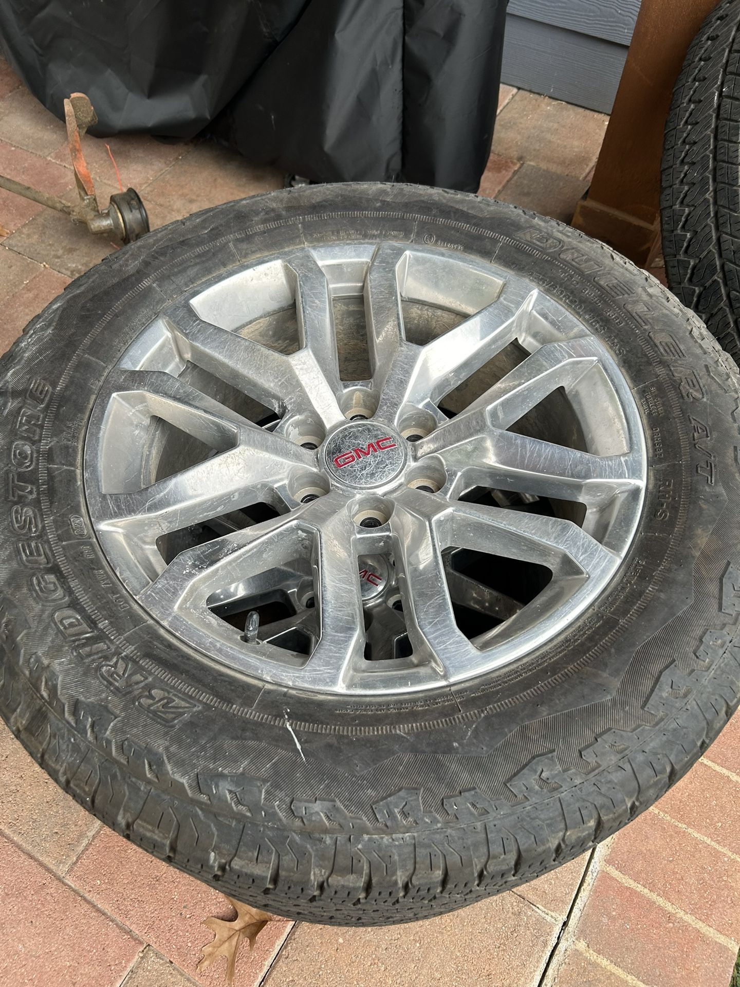 GMC Factory Wheels And Tires 20”