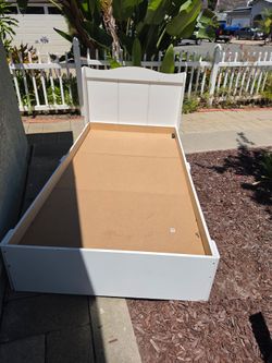 Twin bed frame