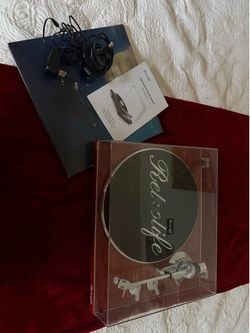 Red Retrolife turntable + hit me hard and soft record