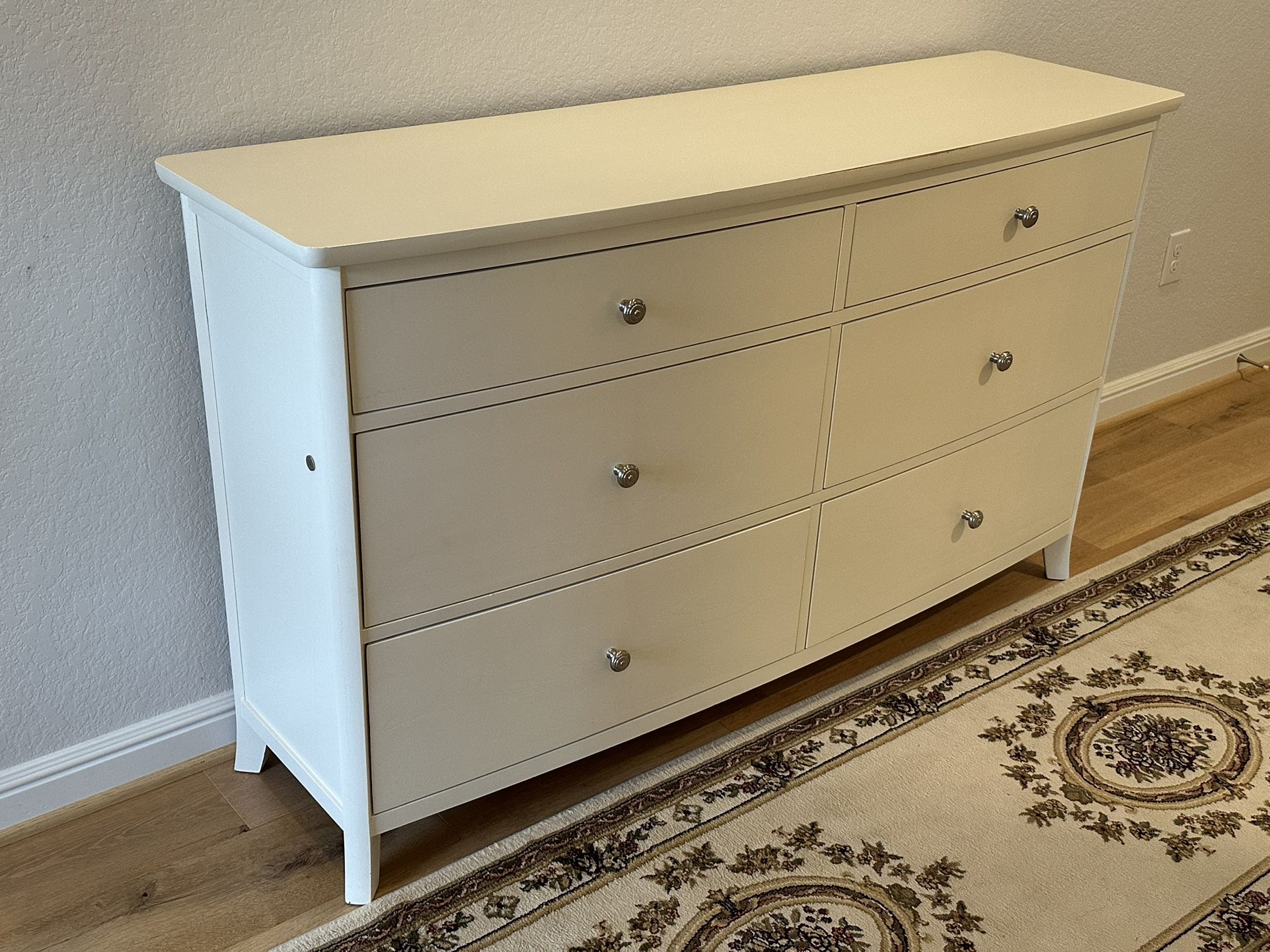 Pottery Barn 6- Drawer Dresser 