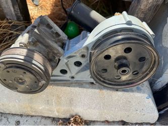 351w ford bronco 92-96  power steering bracket