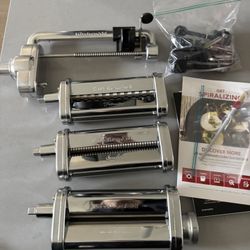 Kitchenaide Spiralazer & Pasta Attachments 