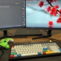 TWO - Samsung 28" U28R55 UHD 4K Monitors