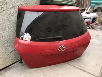 2009 Toyota Matrix S Hatchback Door