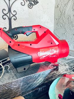 Milwaukee  blower brand new