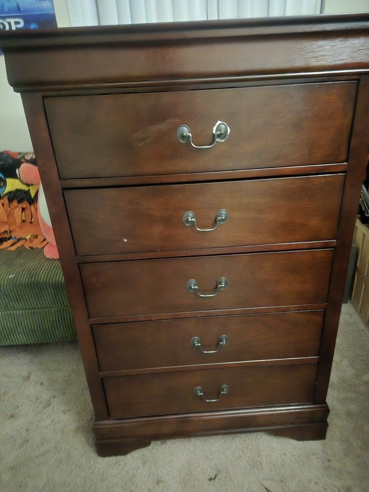 Solid Wood Dressers