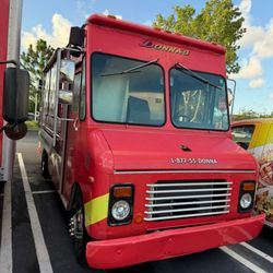 Food Truck All Included Inside 