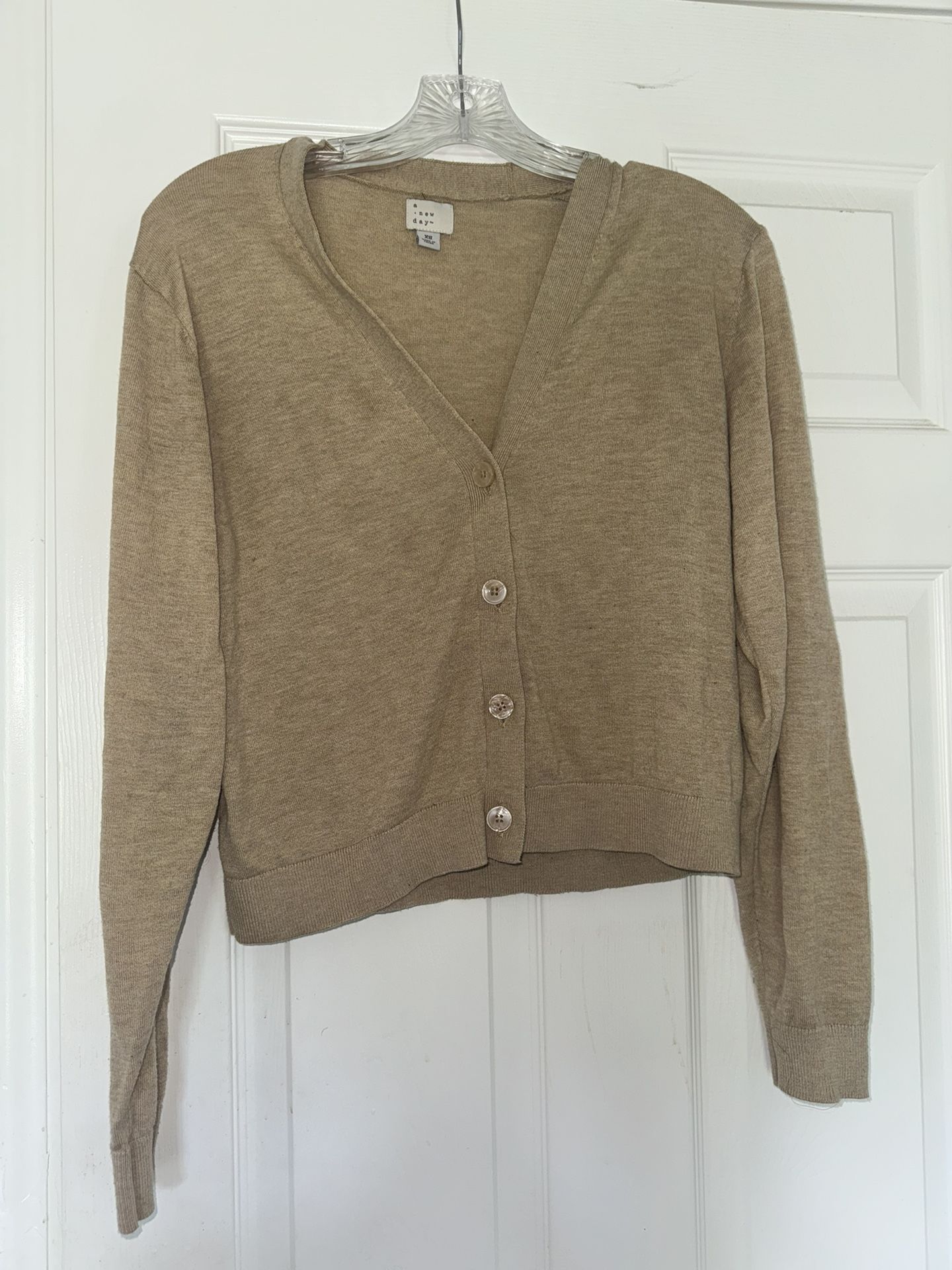 Minimalist Beige Knit Cardigan – A New Day – XS