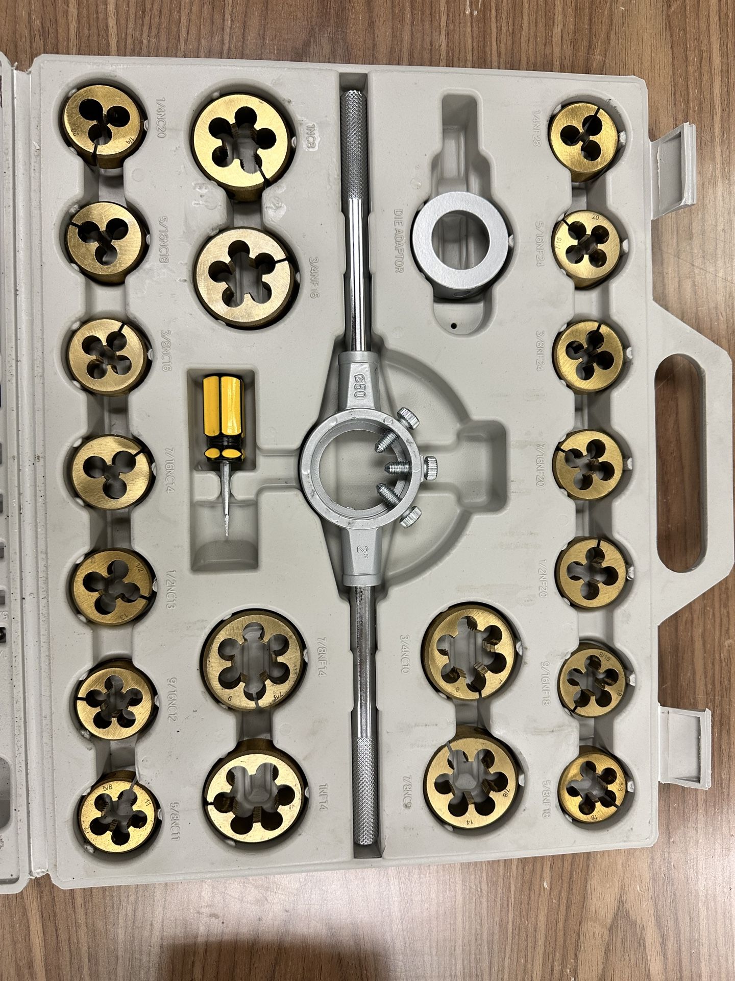 Tap And Die Set. SAE. 1/4” 1” Used Once. Harbor Freight Pittsburg for