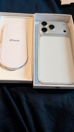 I phone 17 promax brand new unlocked  with case