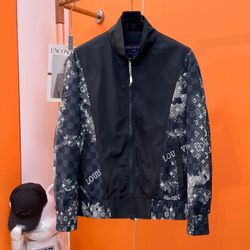 LV Men’s Jacket New 