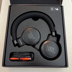 Used Once / JBL Live 460NC Wireless On-Ear Noise Cancelling Headphones - Black