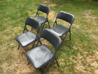4 folding chairs