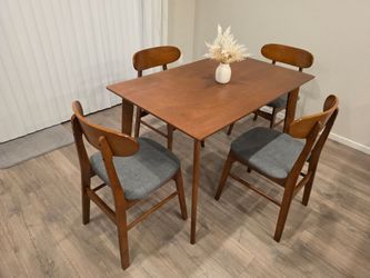 Brown Wooden Table and 4 Chairs