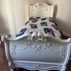 Trundle Bed (Full) Disney Princess Themed