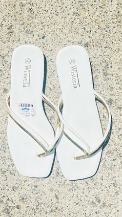 Wisteria White Flip Flop Sandals