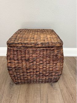 Large Storage Basket with Hinged Lid