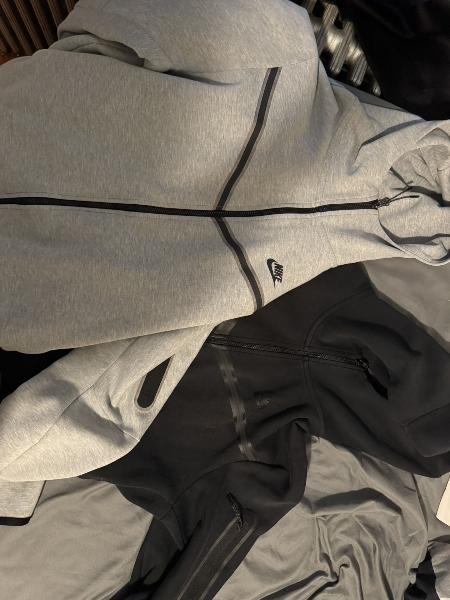 Black And White XL Nike Tec
