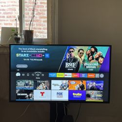 TOSHIBA TV (BEST OFFER TAKES IT)