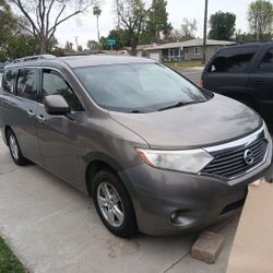 2016 Nissan Quest