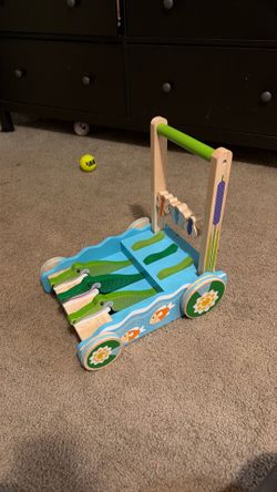 Melissa and Doug Alligator Walker