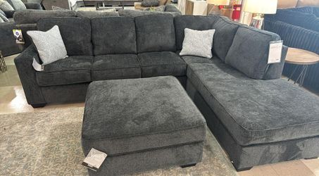 💞OM 💞  Brand New Living Room set