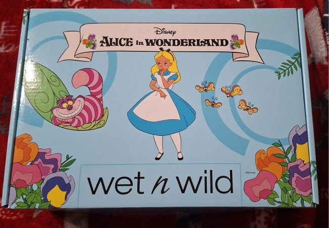 Wet N Wild Alice In Wonderland Makeup And Brush Set